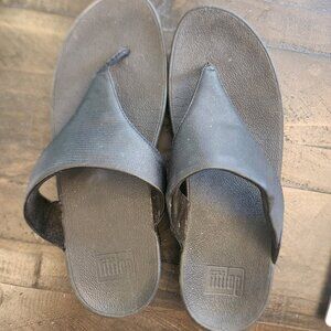 FITFLOP Lulu Black Textured Thong Sandals